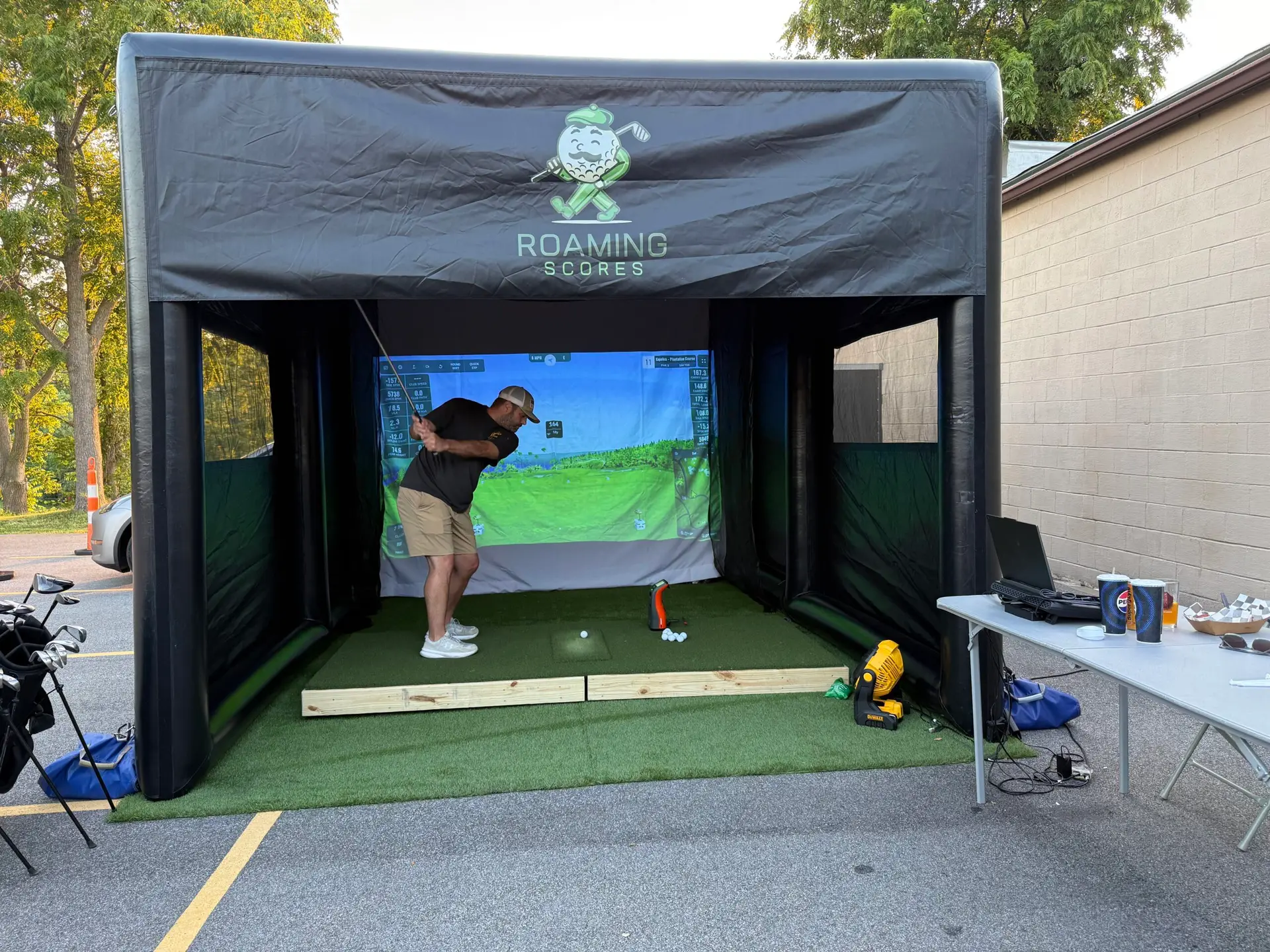 mobile golf simulator rental (13)