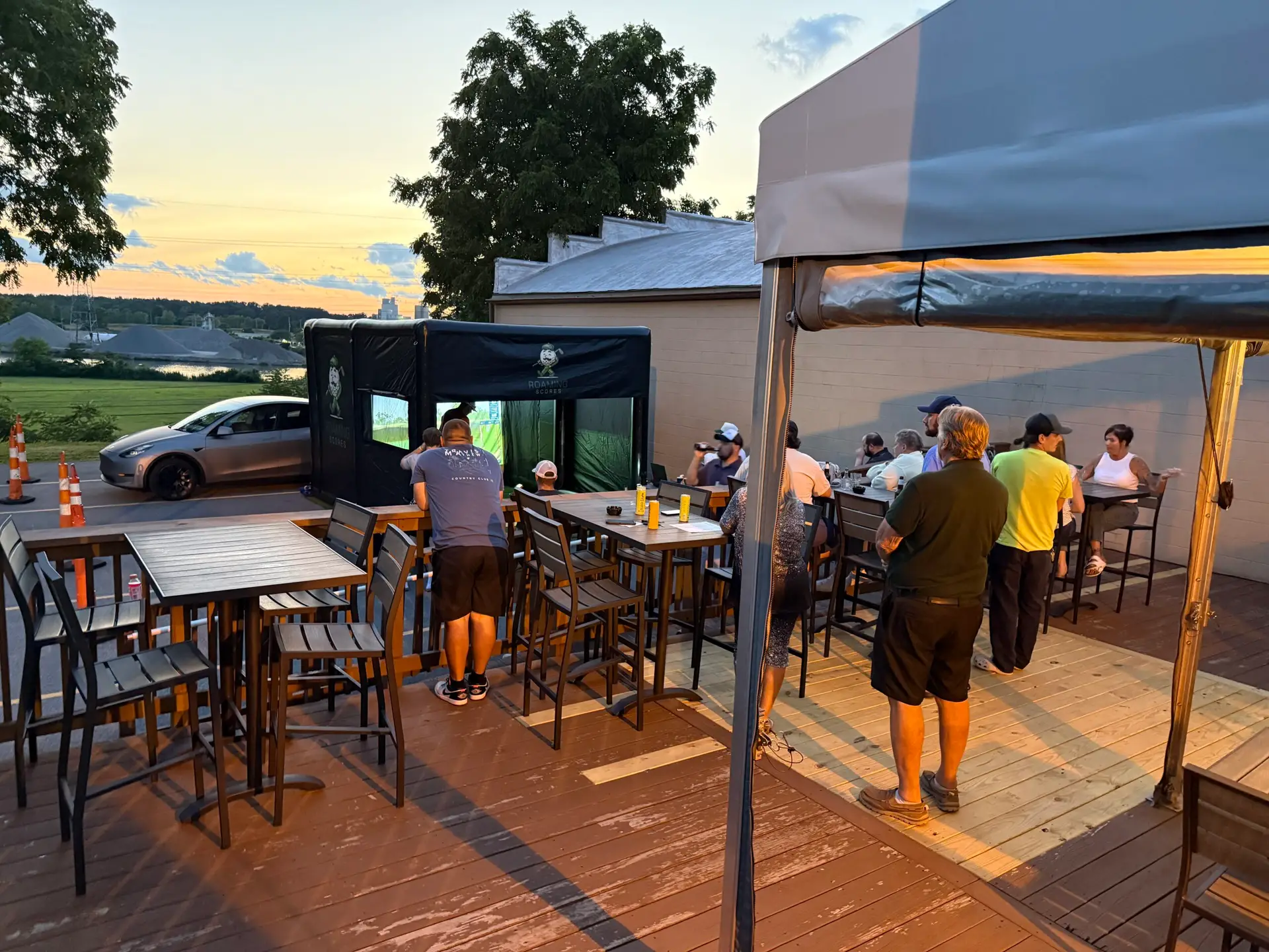 mobile golf simulator rental (14)