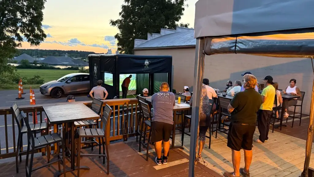 mobile golf simulator rental (15)